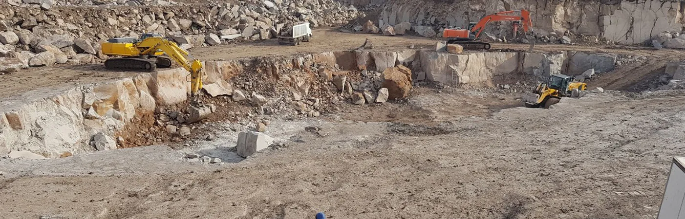 Doğal taş ocağı